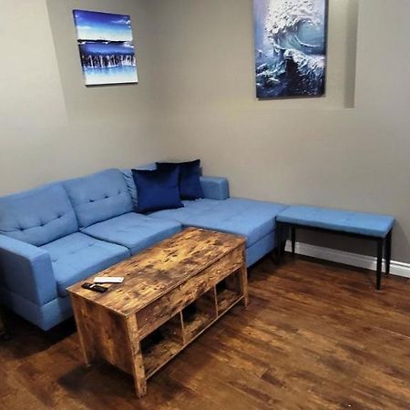 Blue Wave 2 Bedroom Suite Σασκάτουν Εξωτερικό φωτογραφία