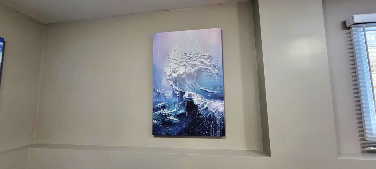 Blue Wave 2 Bedroom Suite Σασκάτουν Εξωτερικό φωτογραφία